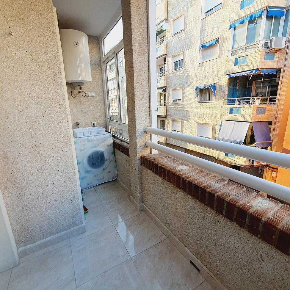 3 Bed, 2 Bath, ApartmentFor Sale, Torrevieja, Alicante