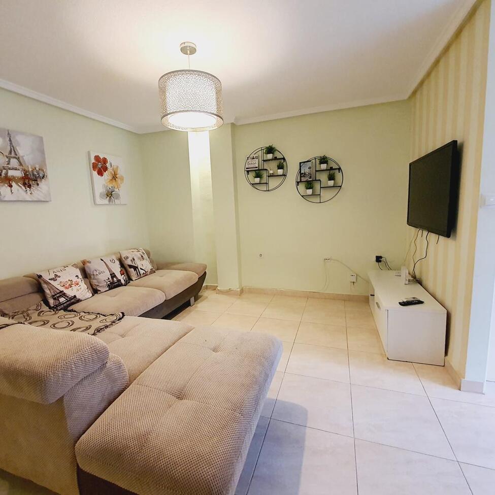 3 Bed, 2 Bath, ApartmentFor Sale, Torrevieja, Alicante
