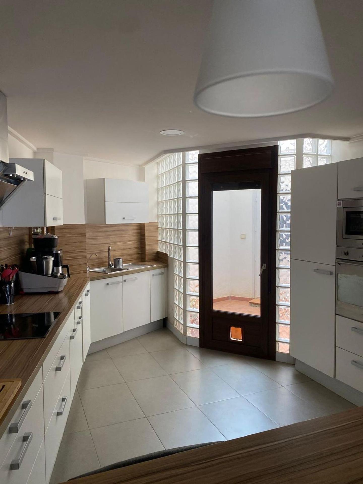 5 Bed, 5 Bath, HouseFor Sale, Torrevieja, Alicante