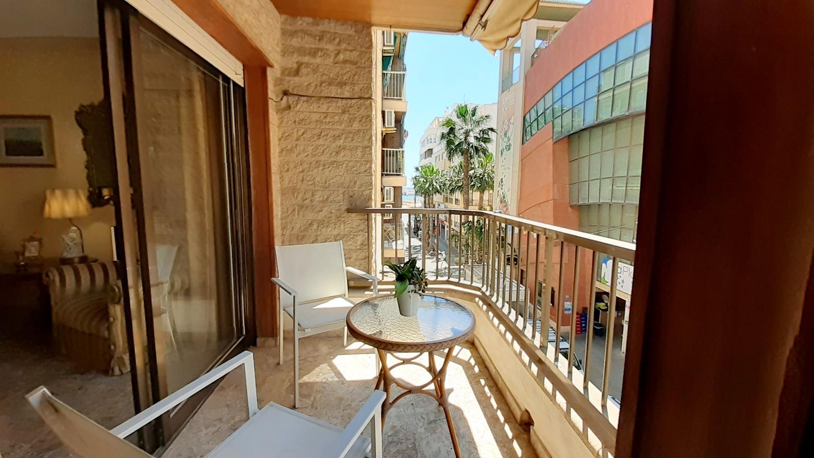 4 Bed, 2 Bath, ApartmentFor Sale, Torrevieja, Alicante