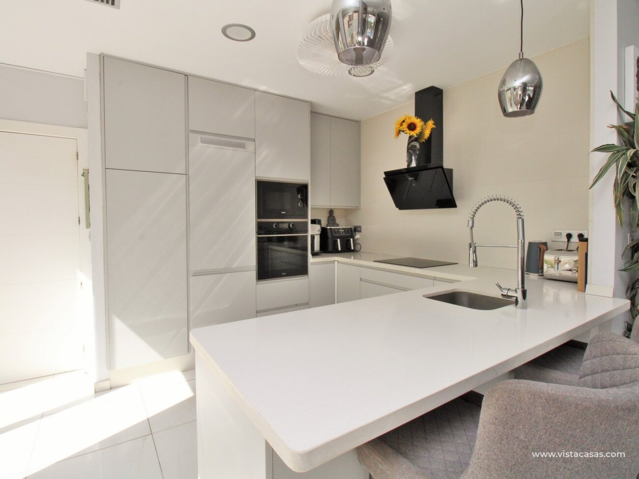 4 Bed, 2 Bath, HouseFor Sale, Villamartin, Alicante