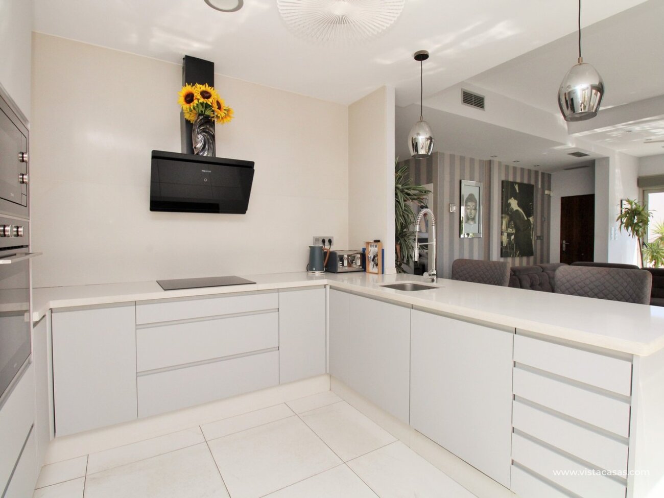 4 Bed, 2 Bath, HouseFor Sale, Villamartin, Alicante