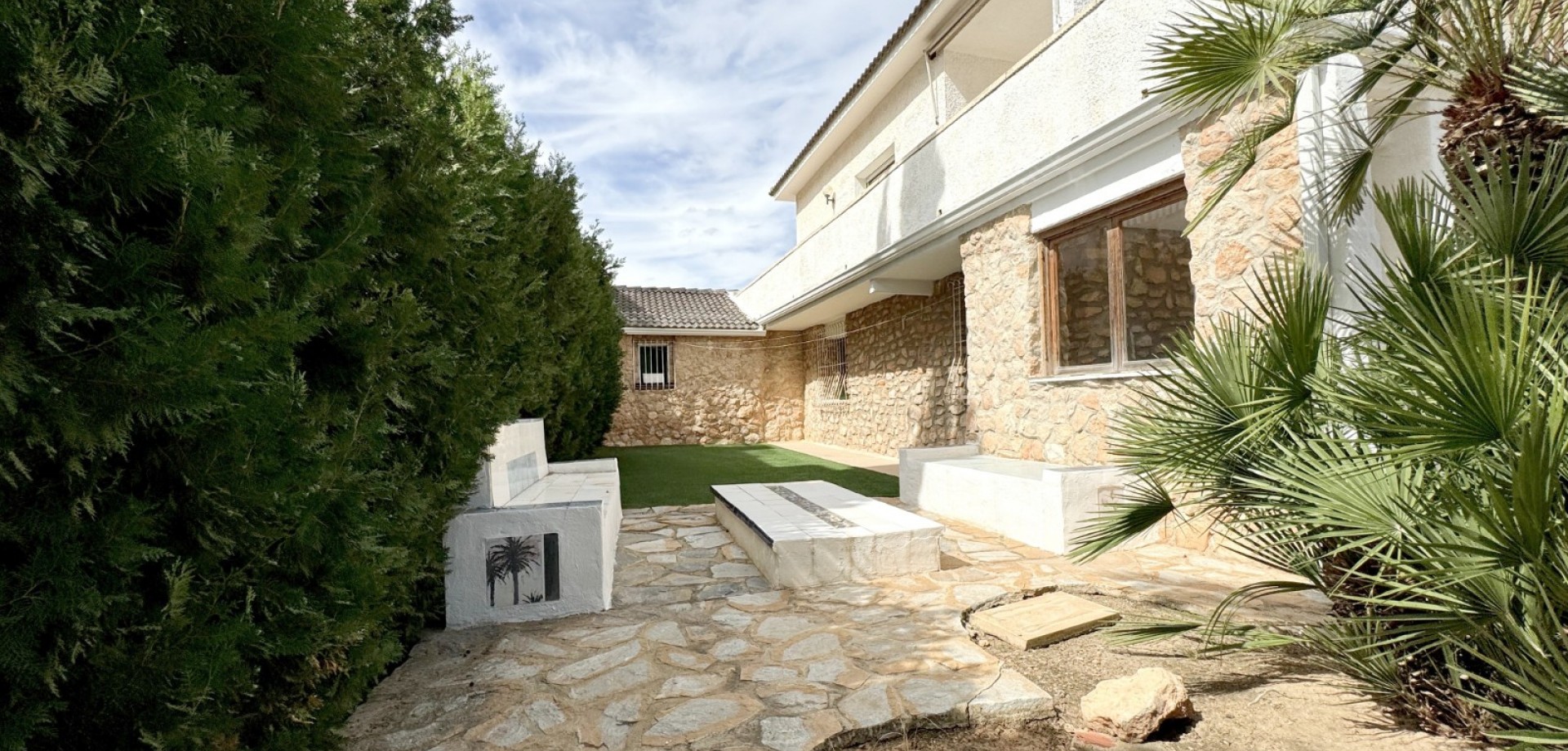 7 Bed, 3 Bath, HouseFor Sale, Orihuela Costa, Alicante