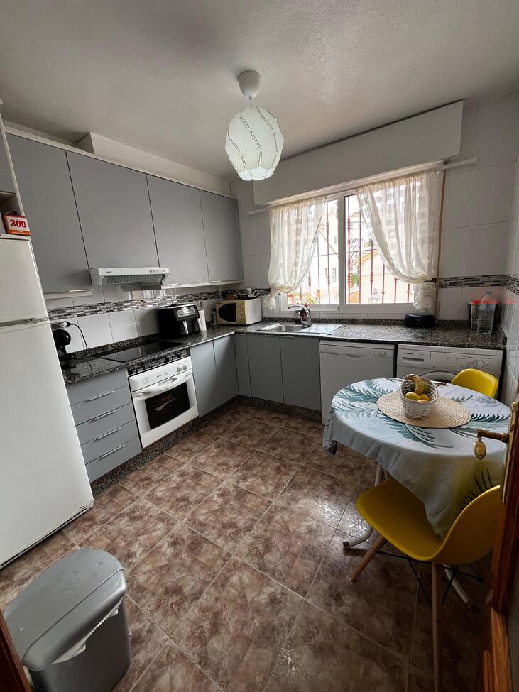 3 Bed, 2 Bath, HouseFor Sale, Torrevieja, Alicante