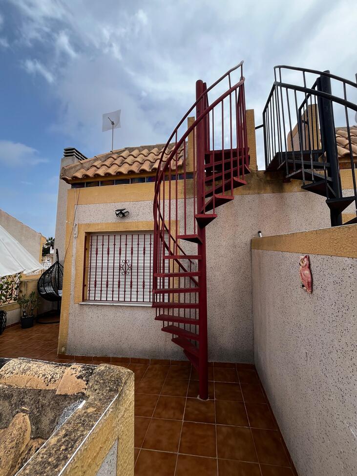 3 Bed, 2 Bath, HouseFor Sale, Torrevieja, Alicante