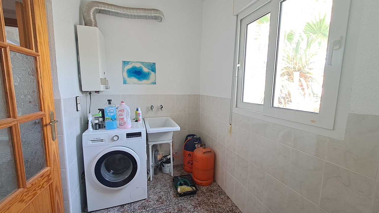 5 Bed, 2 Bath, HouseFor Sale, Villamartin, Alicante