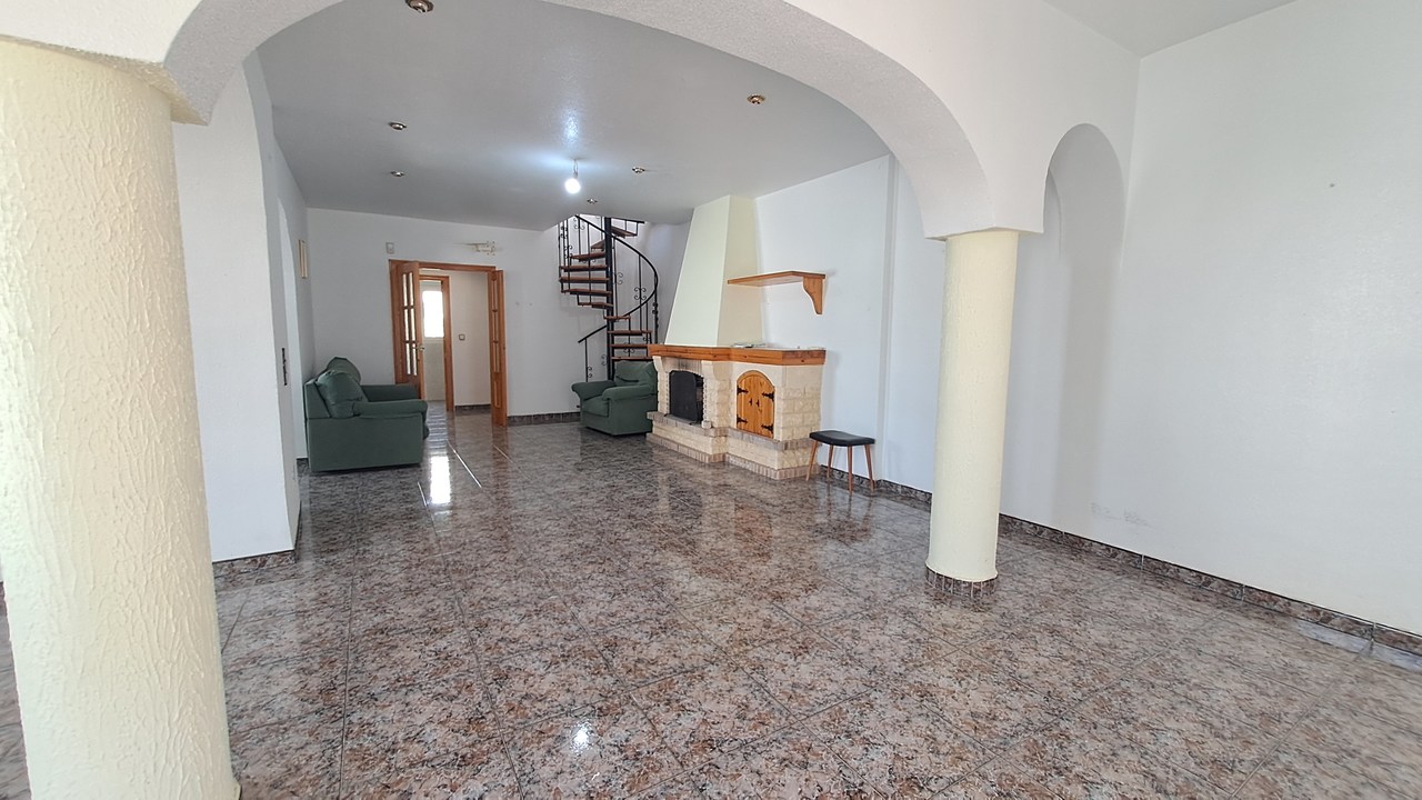 5 Bed, 2 Bath, HouseFor Sale, Villamartin, Alicante