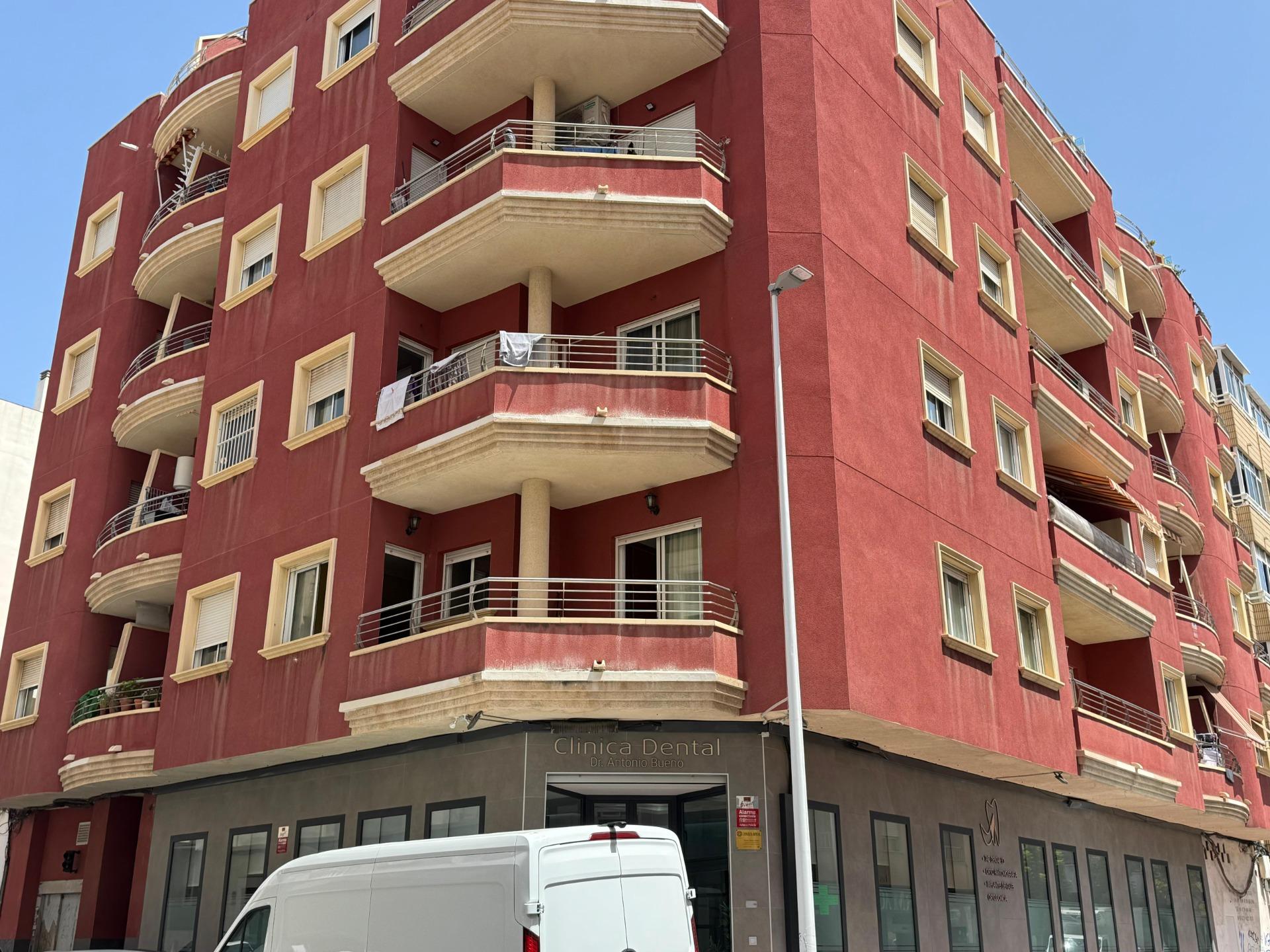 2 Bed, 1 Bath, ApartmentFor Sale, Torrevieja, Alicante