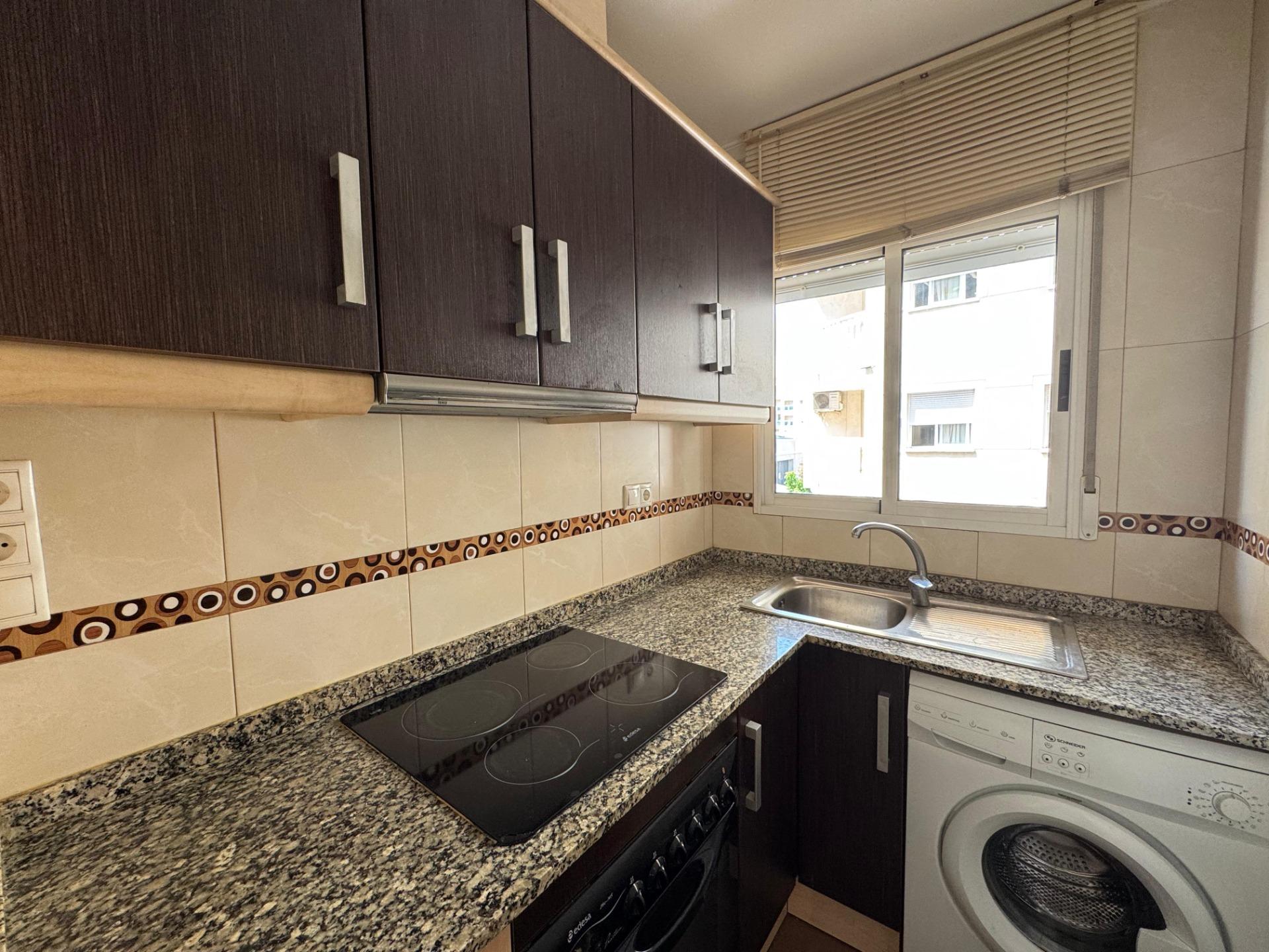 2 Bed, 1 Bath, ApartmentFor Sale, Torrevieja, Alicante
