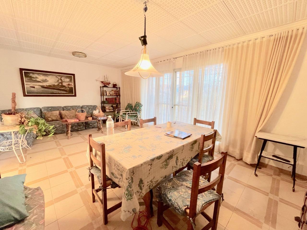 6 Bed, 2 Bath, HouseFor Sale, Benidorm, Alicante