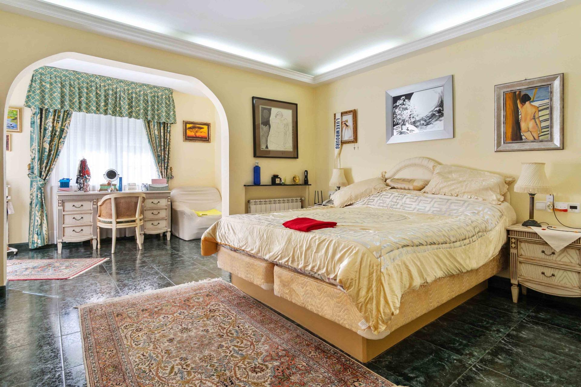 3 Bed, 4 Bath, HouseFor Sale, Cabo Roig, Alicante