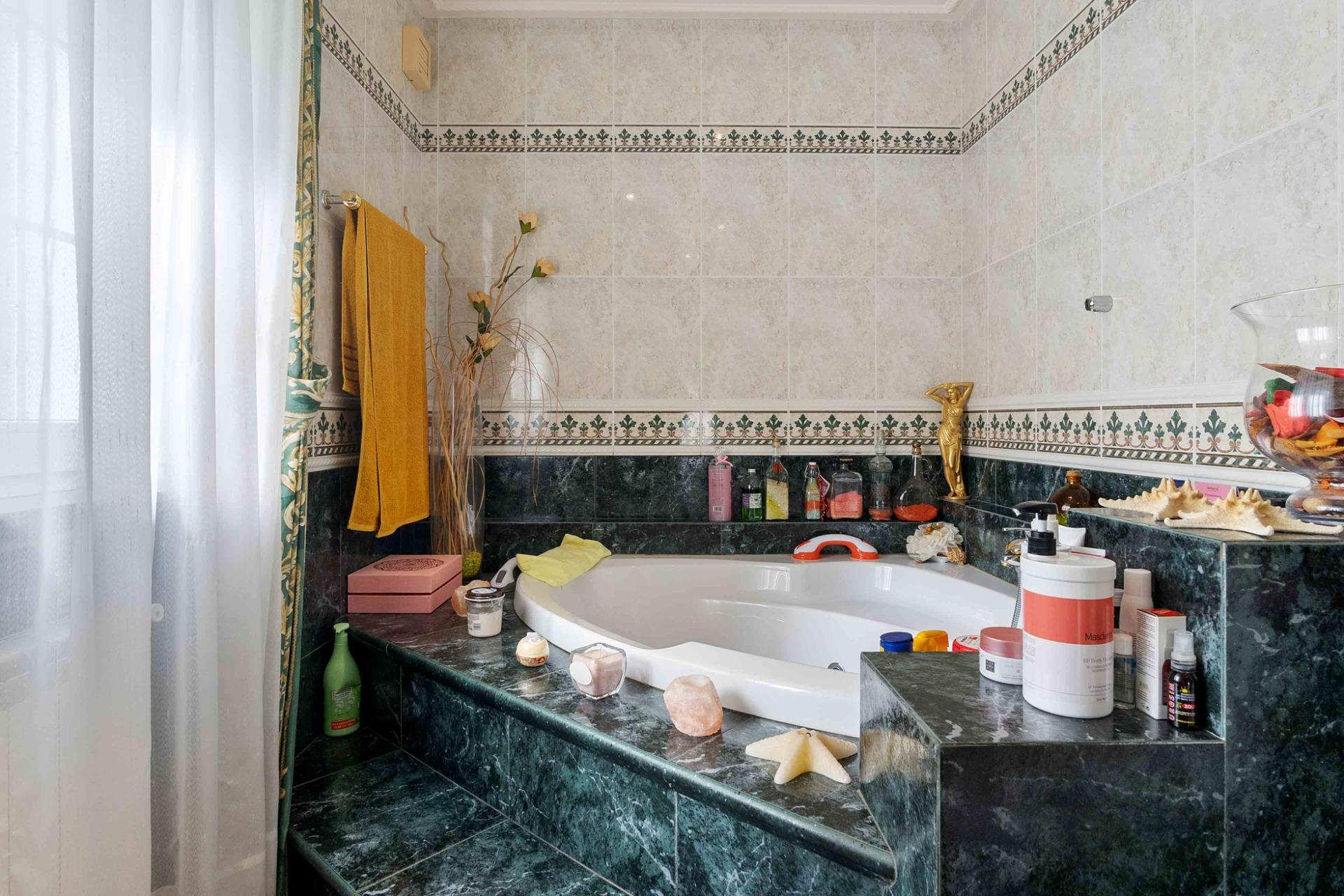 3 Bed, 4 Bath, HouseFor Sale, Cabo Roig, Alicante