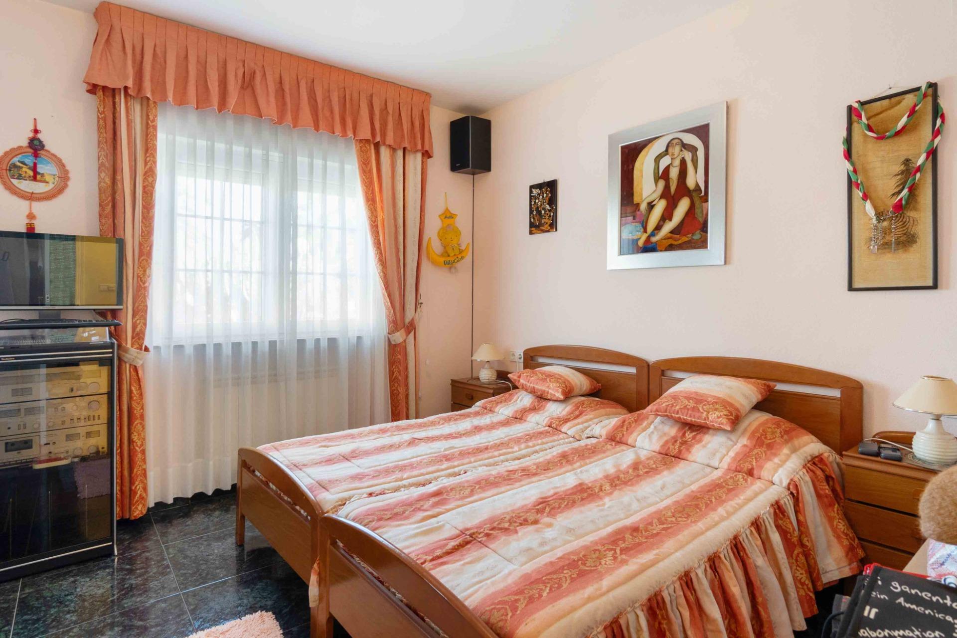 3 Bed, 4 Bath, HouseFor Sale, Cabo Roig, Alicante