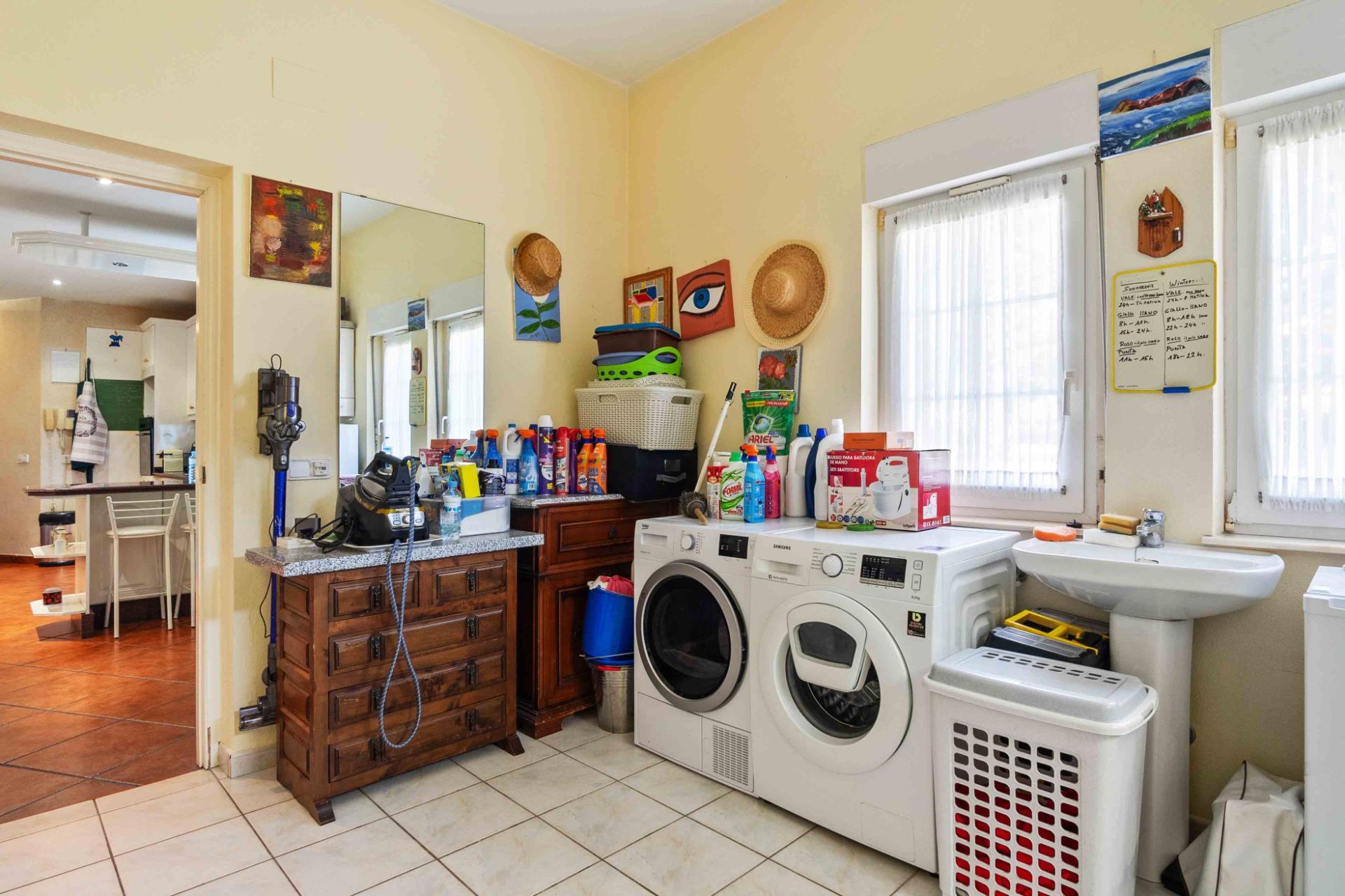 3 Bed, 4 Bath, HouseFor Sale, Cabo Roig, Alicante