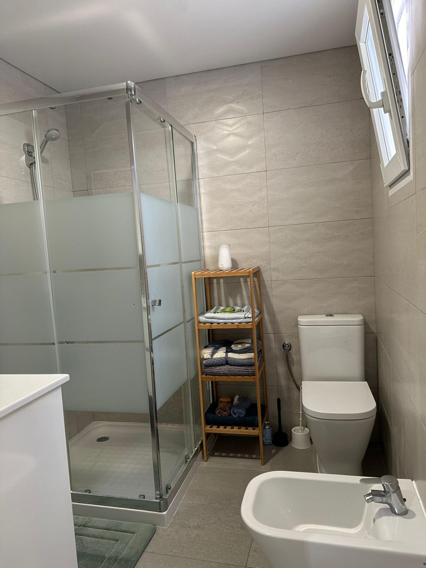 3 Bed, 2 Bath, ApartmentFor Sale, Torrevieja, Alicante