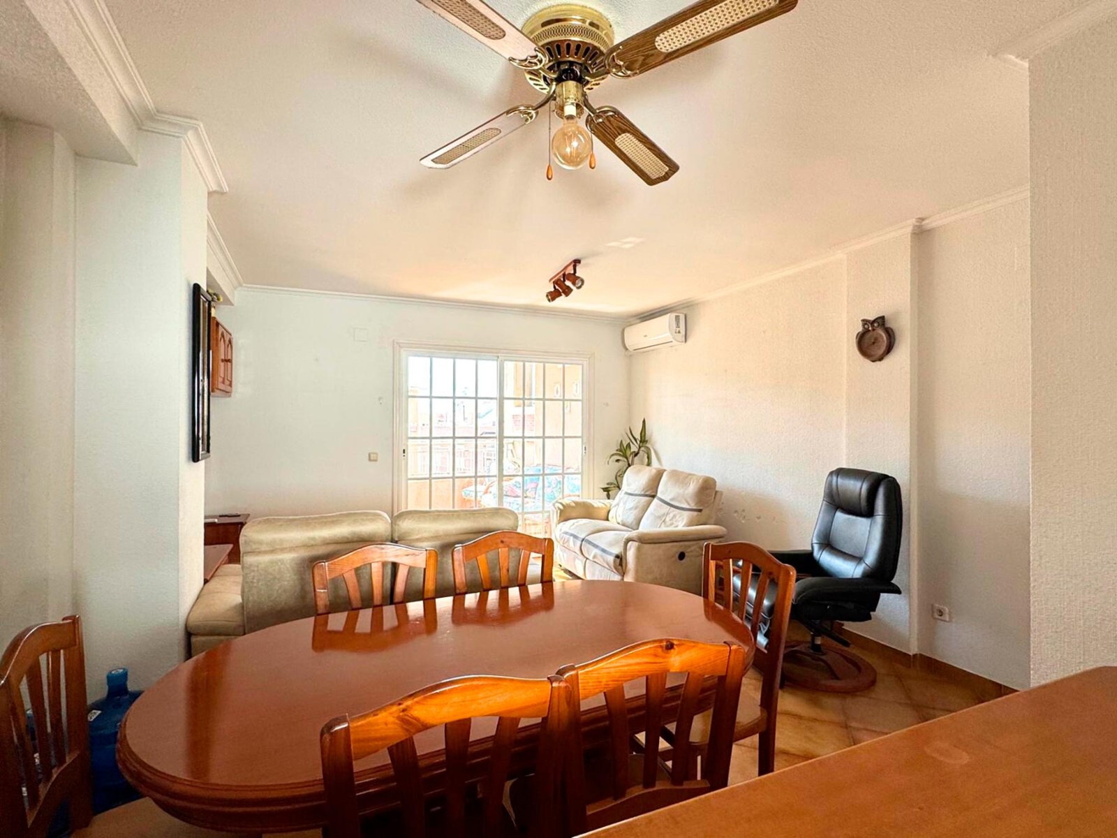 3 Bed, 1 Bath, ApartmentFor Sale, Torrevieja, Alicante