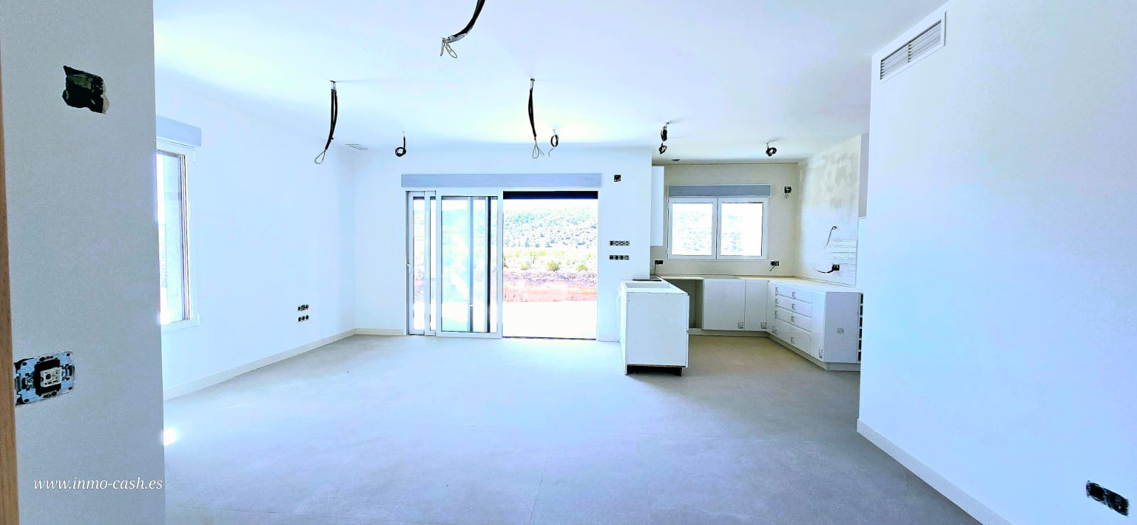 3 Bed, 2 Bath, HouseFor Sale, Macisvenda, Murcia