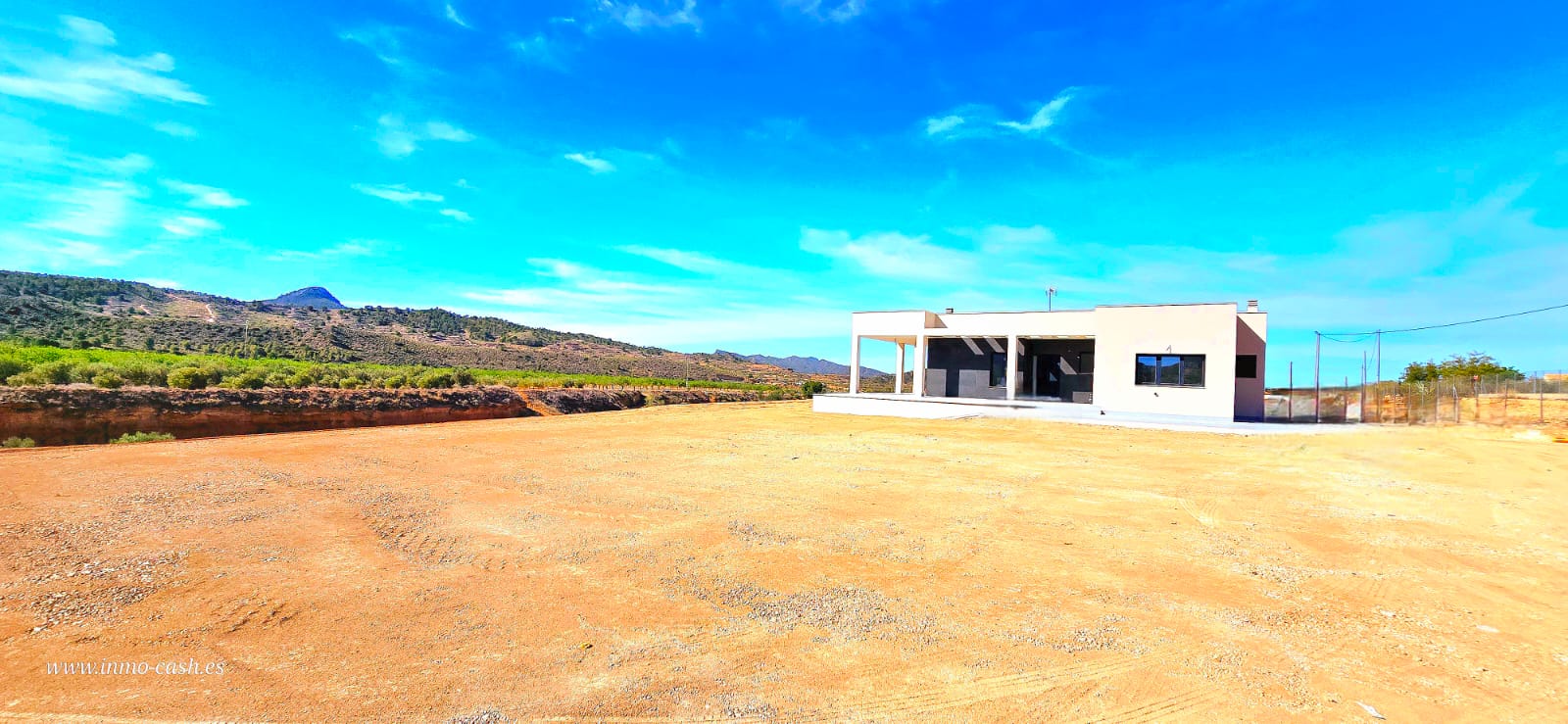 3 Bed, 2 Bath, HouseFor Sale, Macisvenda, Murcia