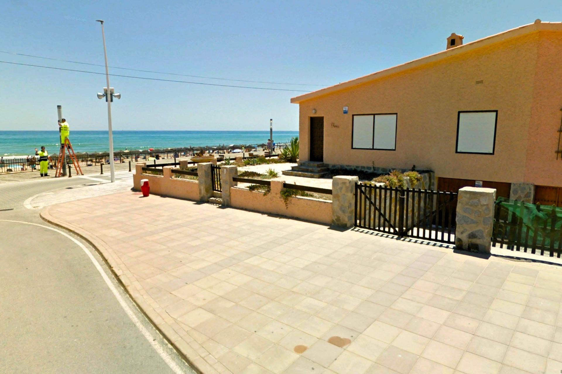 3 Bed, 1 Bath, HouseFor Sale, Torrevieja, Alicante