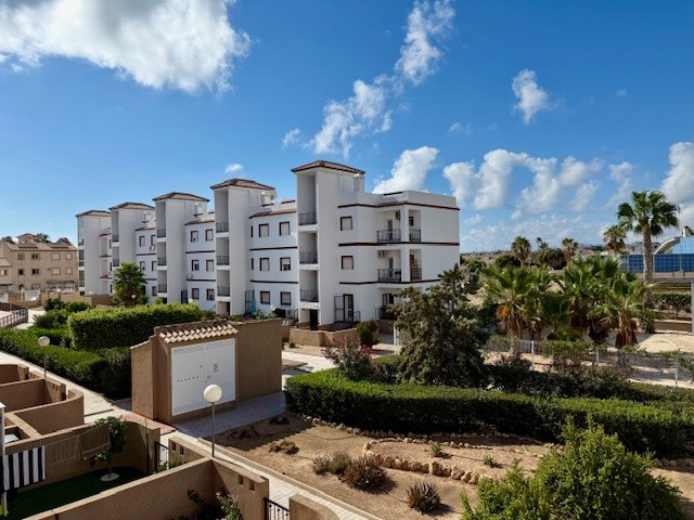 2 Bed, 2 Bath, ApartmentFor Sale, Orihuela Costa, Alicante