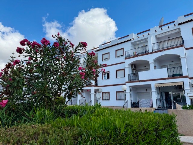 2 Bed, 2 Bath, ApartmentFor Sale, Orihuela Costa, Alicante