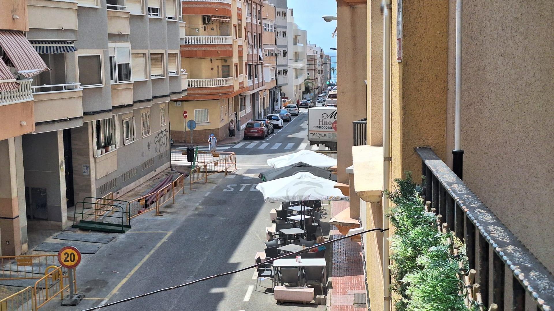 2 Bed, 1 Bath, ApartmentFor Sale, Torrevieja, Alicante