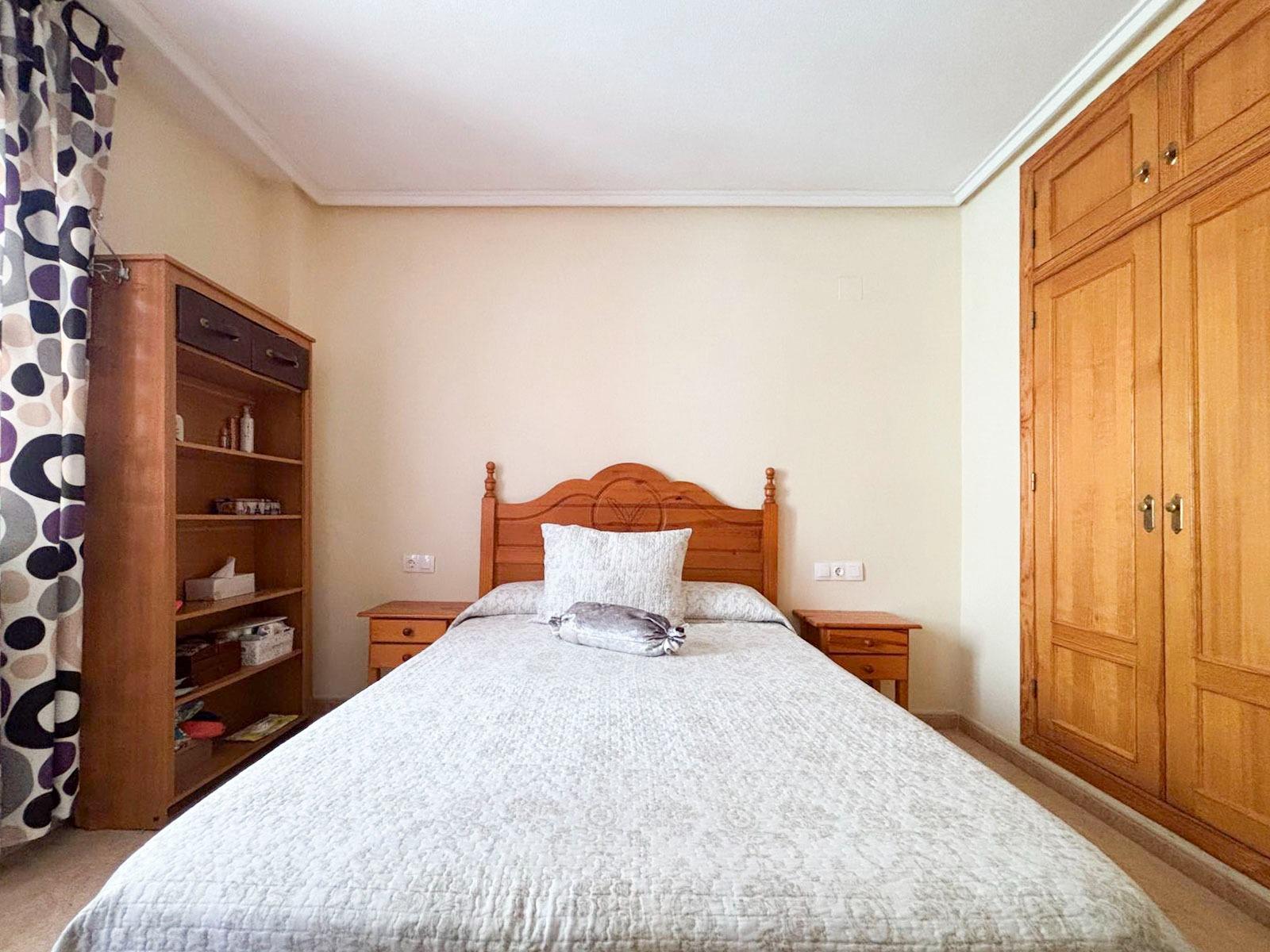 2 Bed, 1 Bath, ApartmentFor Sale, Torrevieja, Alicante