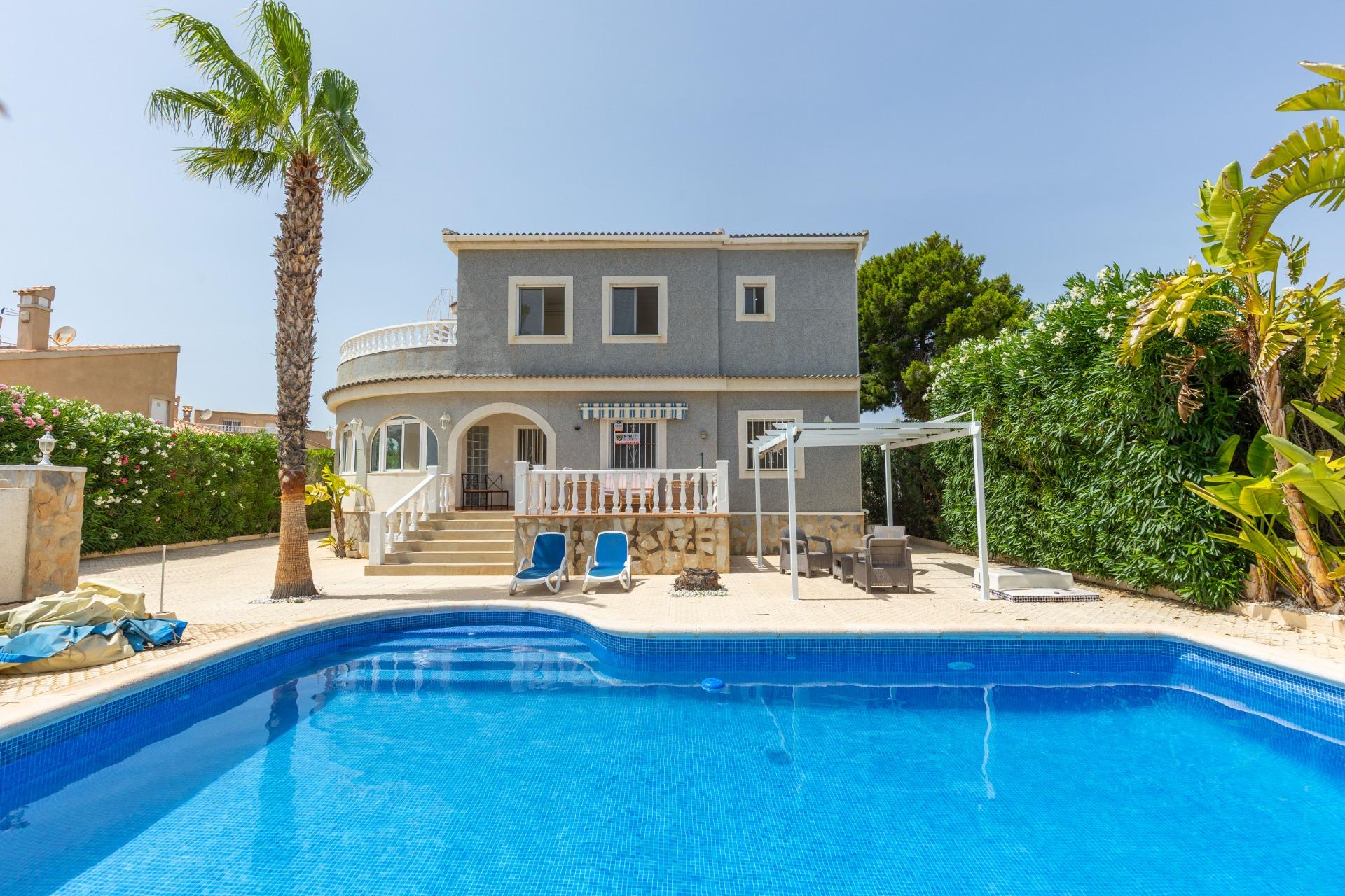 5 Bed, 5 Bath, HouseFor Sale, San Fulgencio, Alicante