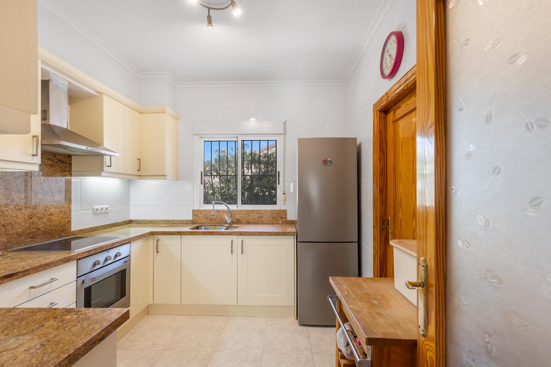 5 Bed, 5 Bath, HouseFor Sale, San Fulgencio, Alicante