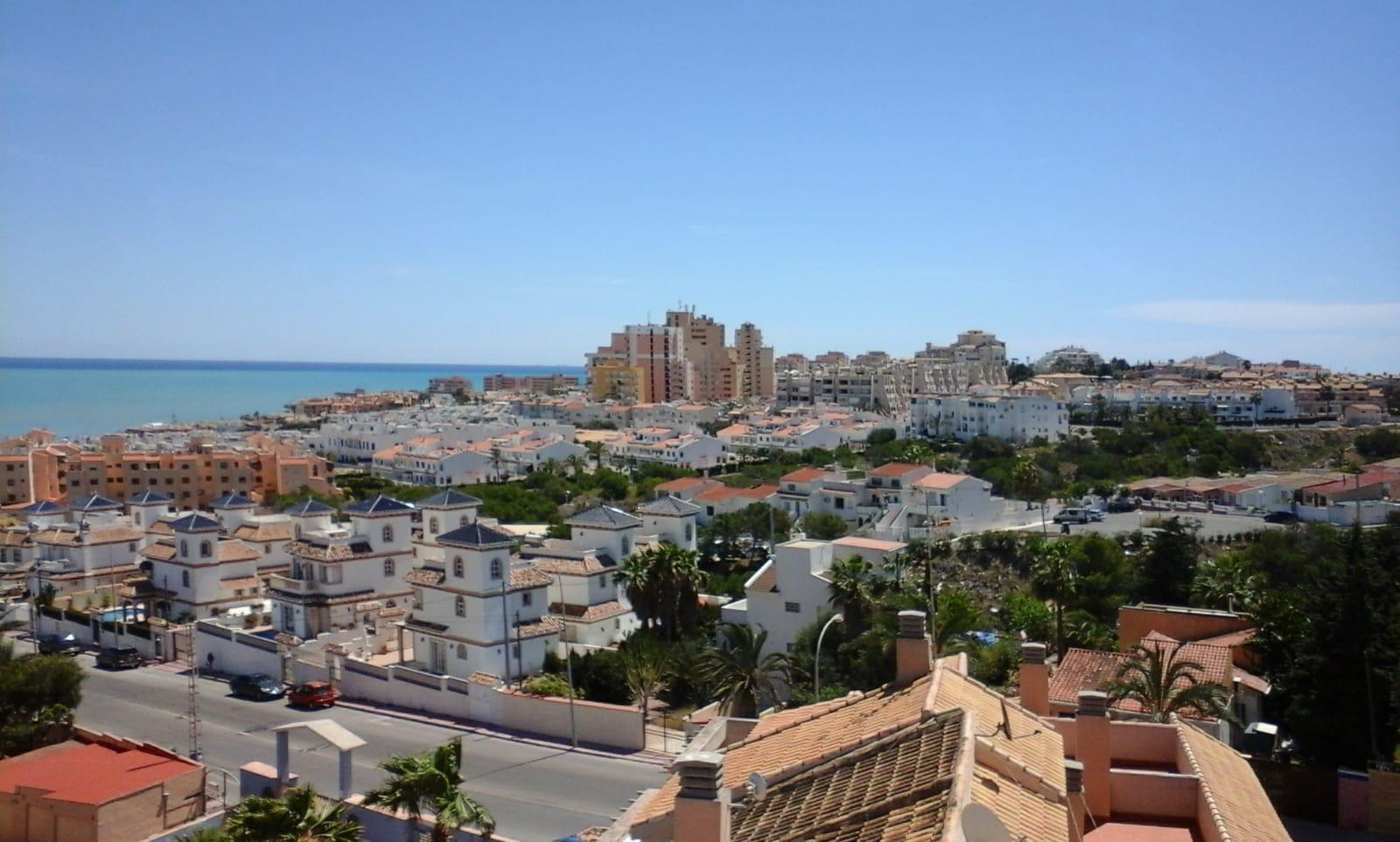 2 Bed, 1 Bath, ApartmentFor Sale, Torrevieja, Alicante