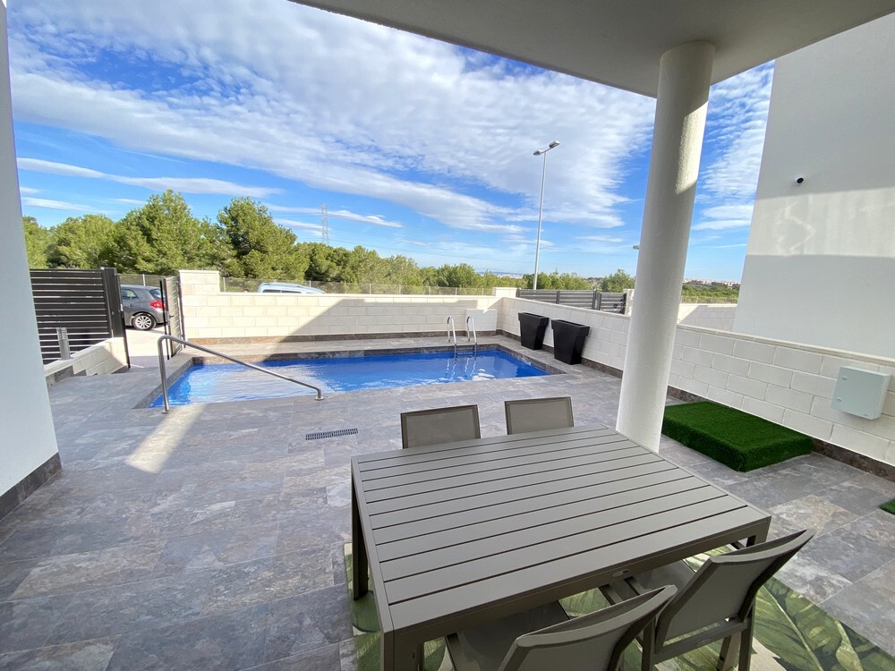 5 Bed, 4 Bath, HouseFor Sale, Orihuela Costa, Alicante