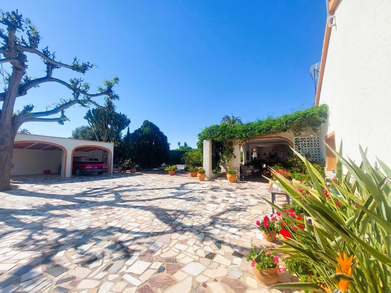 5 Bed, 2 Bath, HouseFor Sale, La Marina, Alicante 5 Bed, 2 Bath, HouseFor Sale, La Marina, Alicante