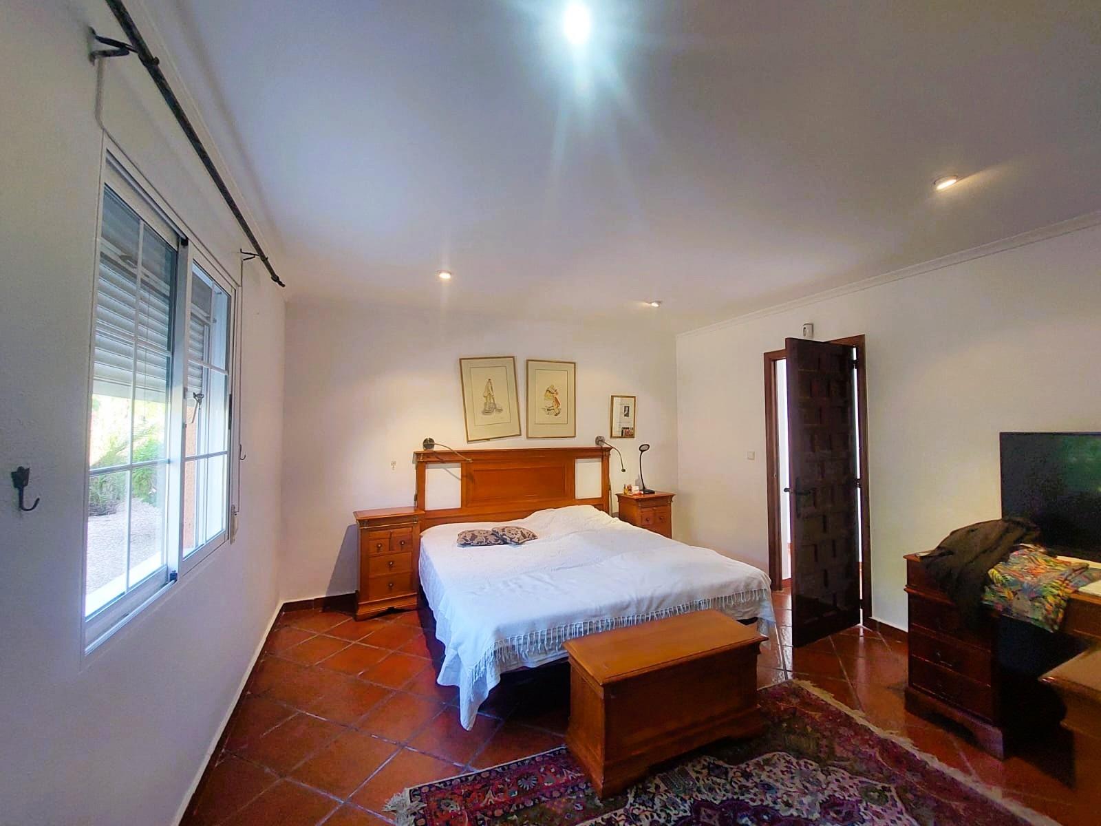 5 Bed, 2 Bath, HouseFor Sale, La Marina, Alicante