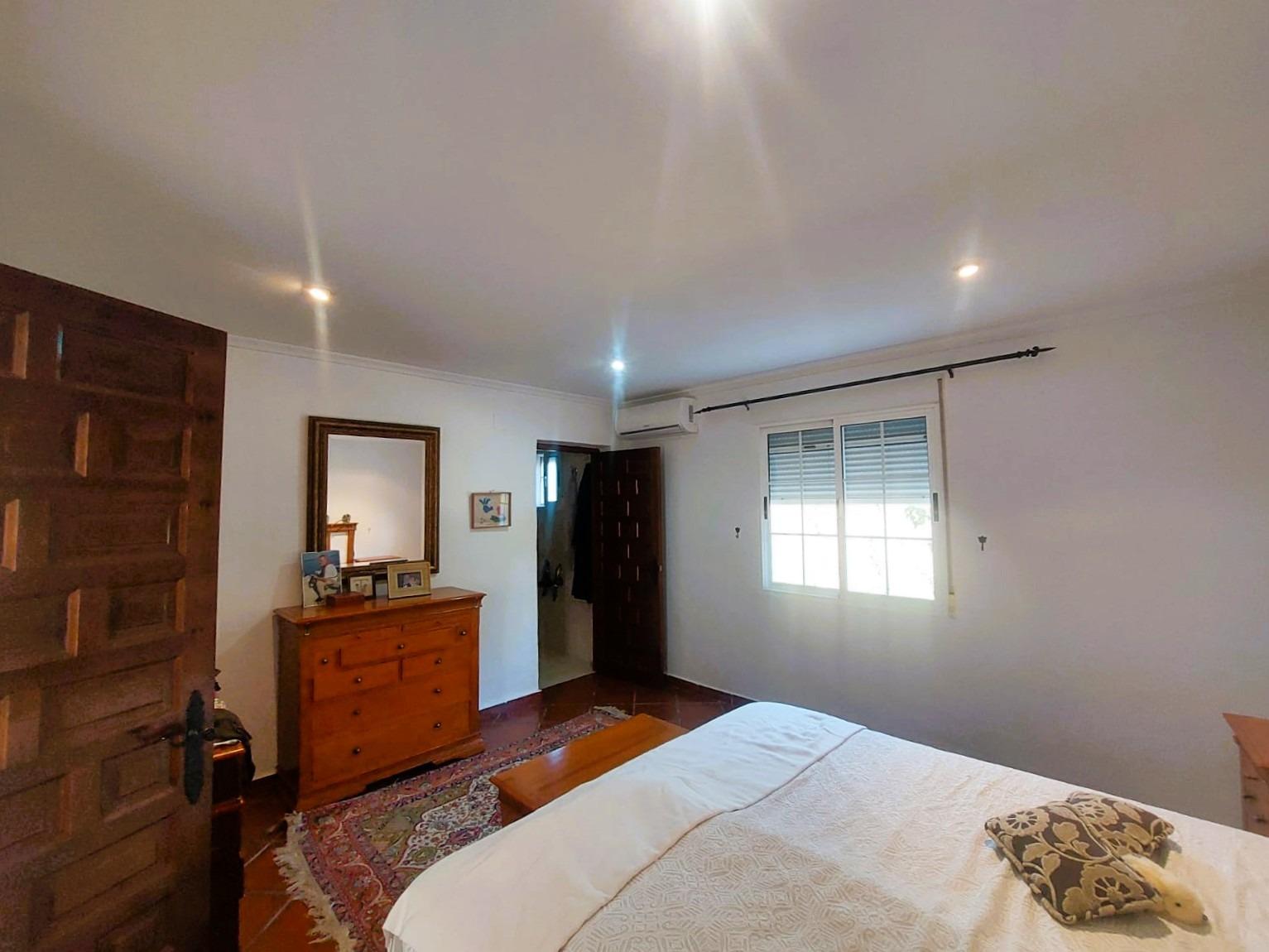 5 Bed, 2 Bath, HouseFor Sale, La Marina, Alicante