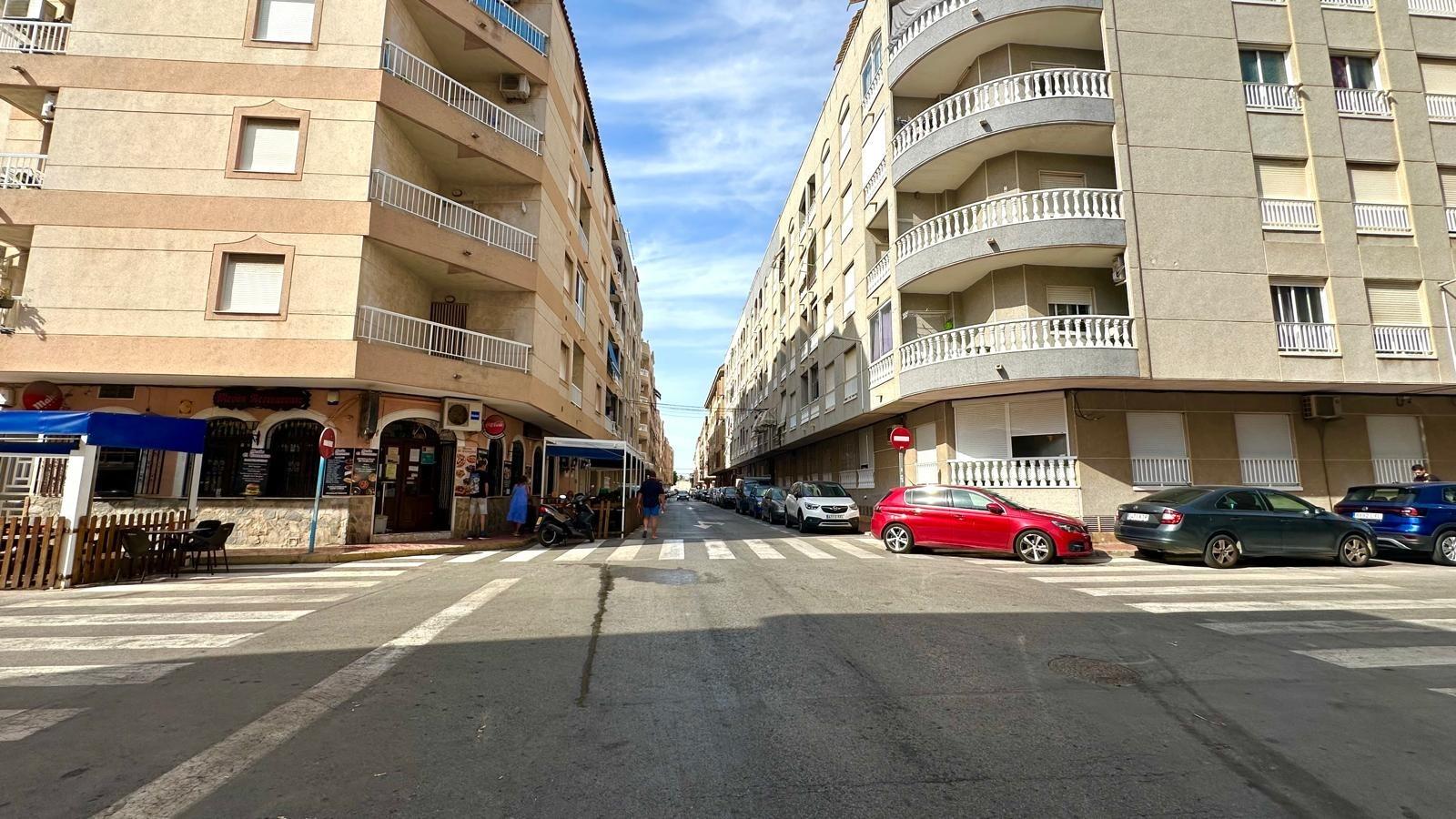 1 Bed, 1 Bath, ApartmentFor Sale, Torrevieja, Alicante