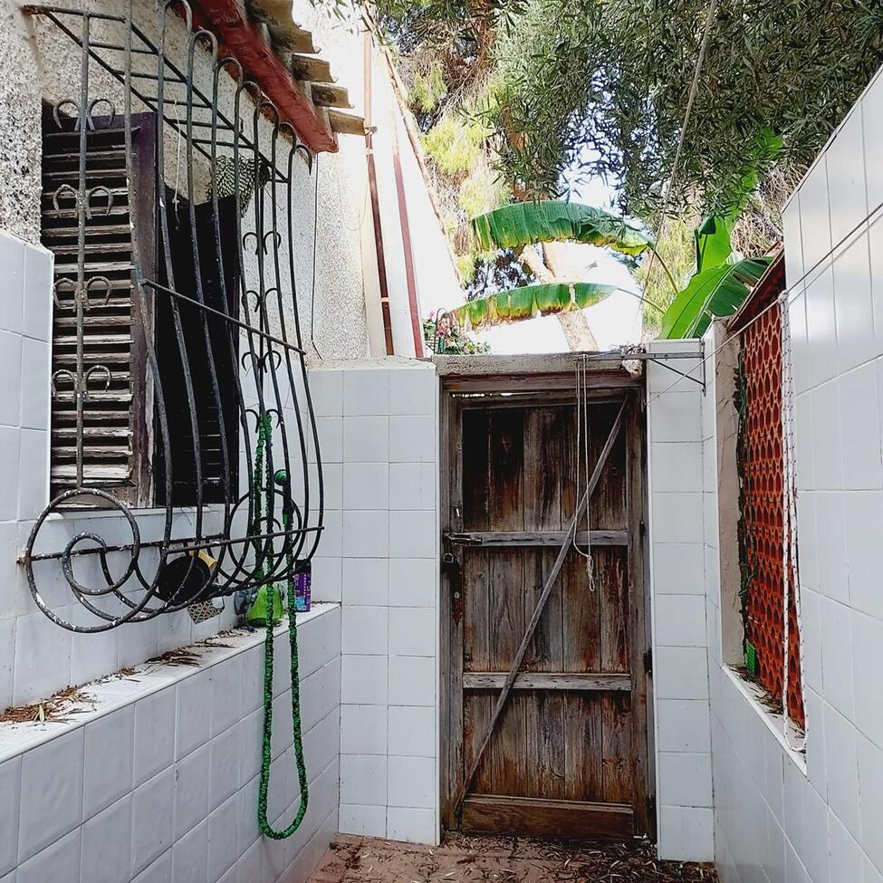 4 Bed, 2 Bath, HouseFor Sale, Orihuela Costa, Alicante