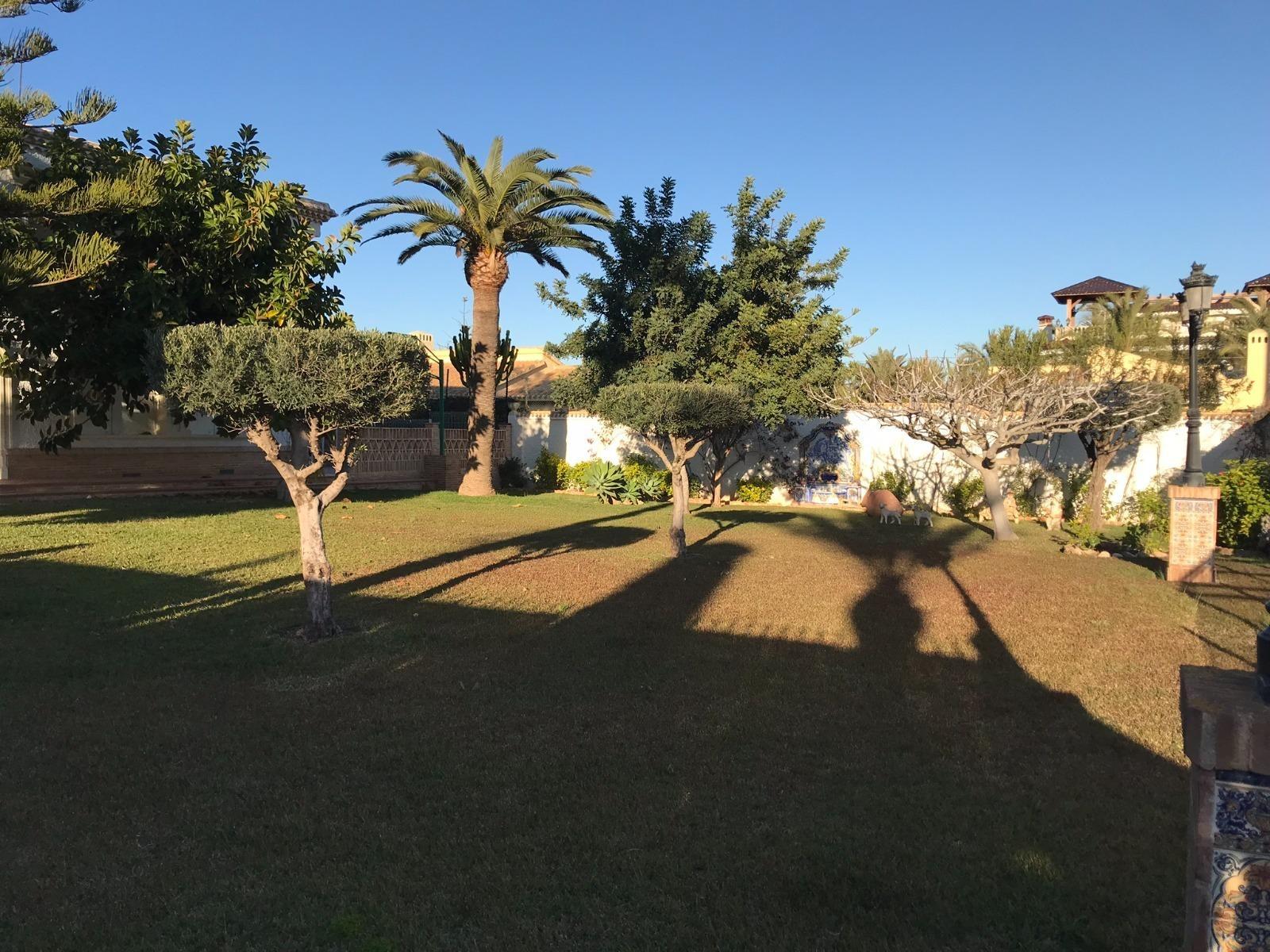 7 Bed, 4 Bath, HouseFor Sale, Orihuela Costa, Alicante