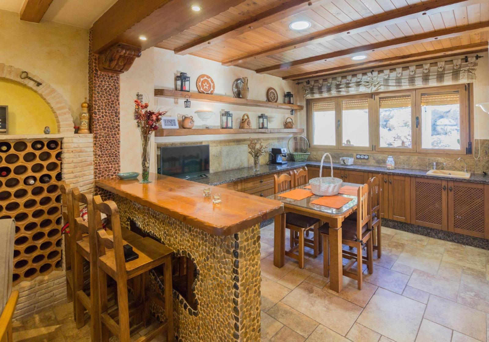 8 Bed, 4 Bath, HouseFor Sale, Redovan, Alicante 8 Bed, 4 Bath, HouseFor Sale, Redovan, Alicante