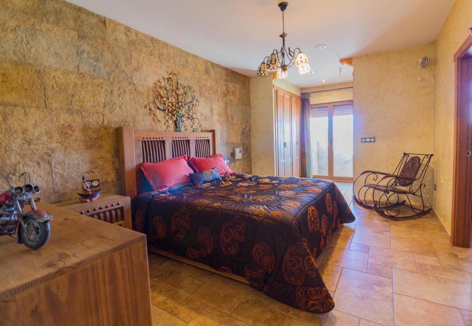 8 Bed, 4 Bath, HouseFor Sale, Redovan, Alicante 8 Bed, 4 Bath, HouseFor Sale, Redovan, Alicante