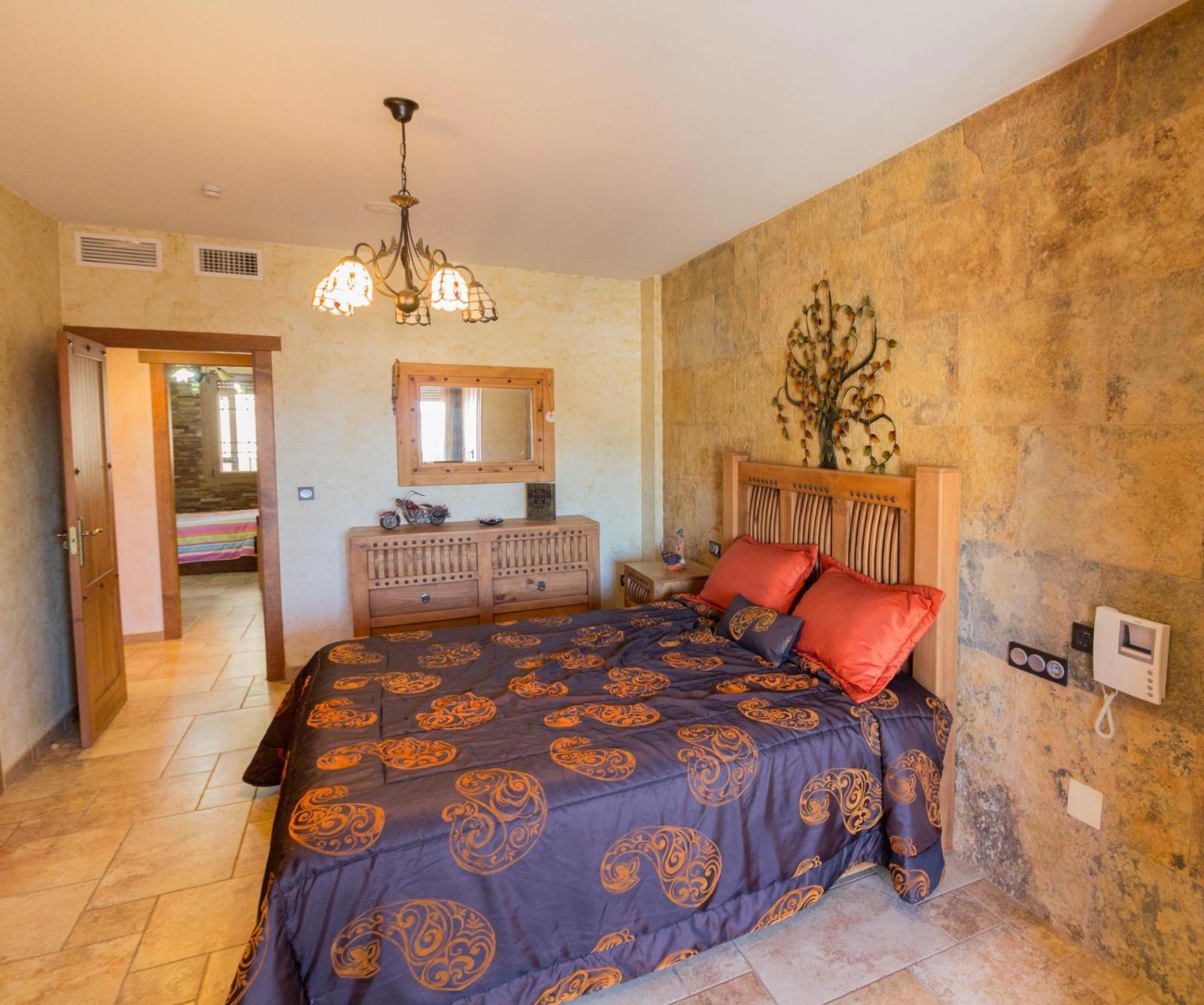 8 Bed, 4 Bath, HouseFor Sale, Redovan, Alicante 8 Bed, 4 Bath, HouseFor Sale, Redovan, Alicante