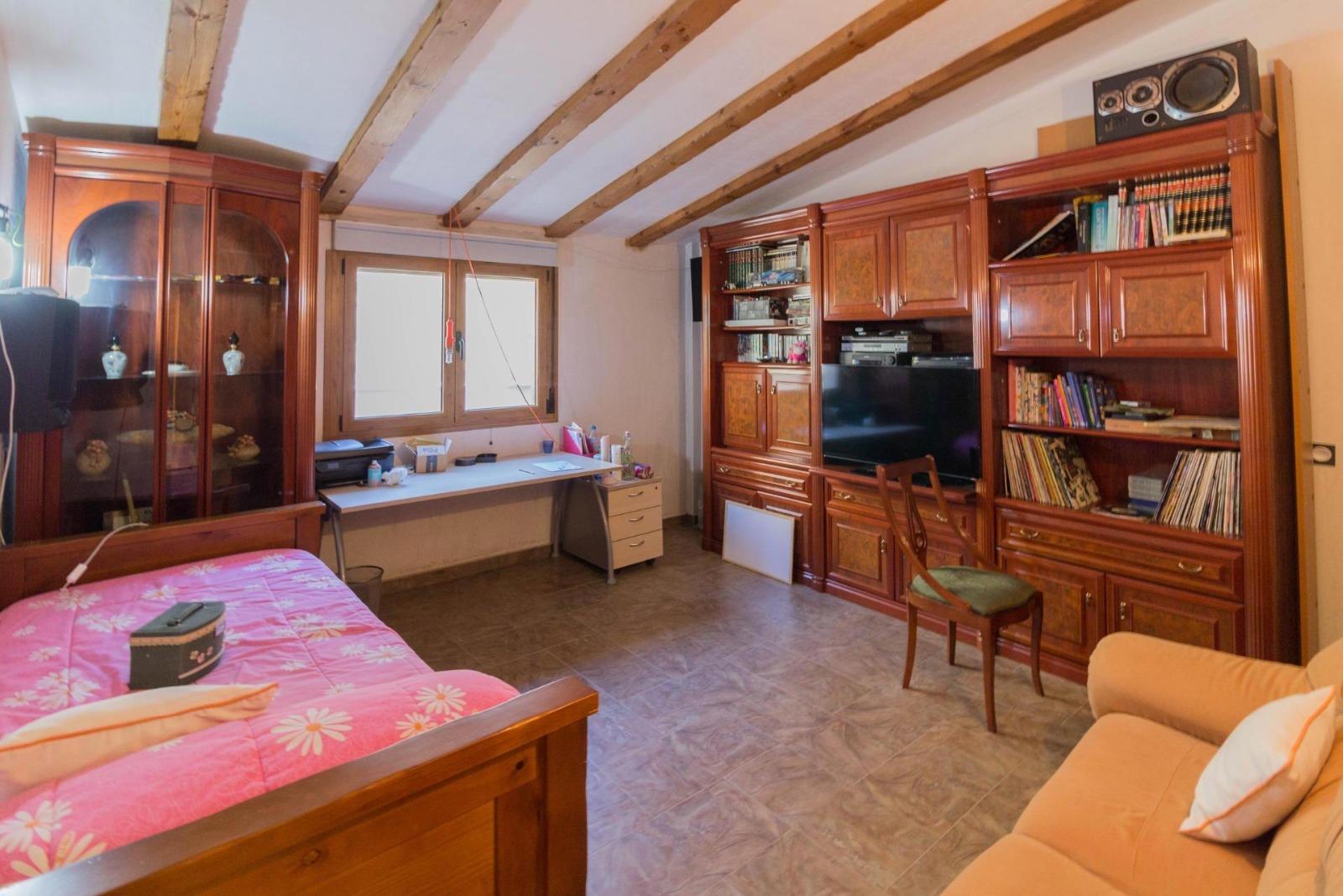 8 Bed, 4 Bath, HouseFor Sale, Redovan, Alicante 8 Bed, 4 Bath, HouseFor Sale, Redovan, Alicante