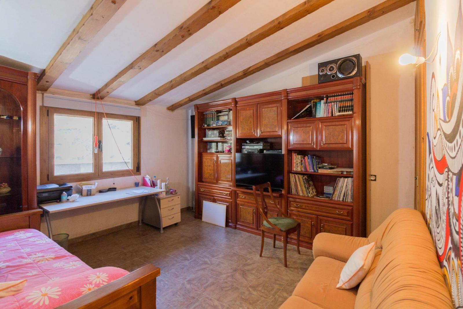 8 Bed, 4 Bath, HouseFor Sale, Redovan, Alicante 8 Bed, 4 Bath, HouseFor Sale, Redovan, Alicante