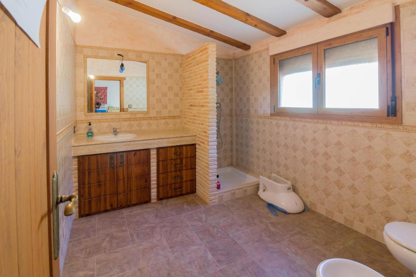 8 Bed, 4 Bath, HouseFor Sale, Redovan, Alicante 8 Bed, 4 Bath, HouseFor Sale, Redovan, Alicante