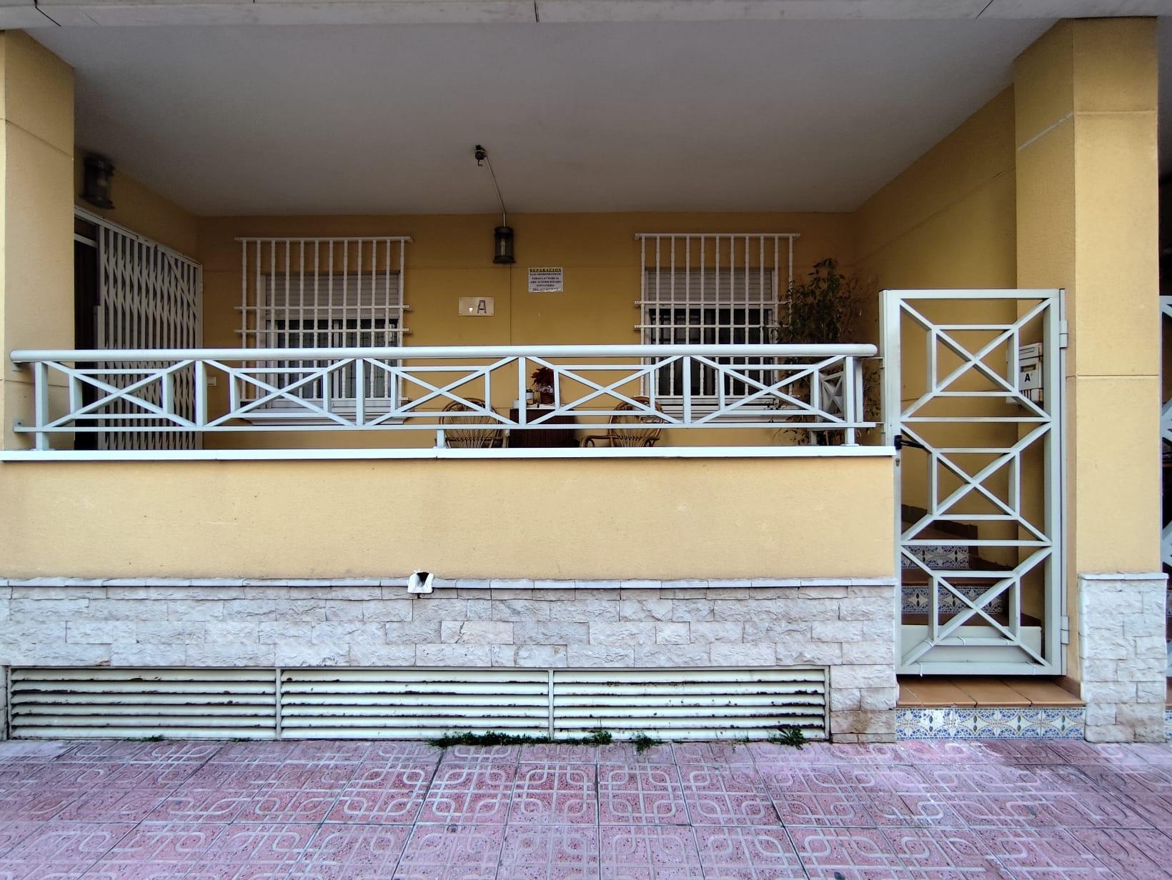 4 Bed, 2 Bath, ApartmentFor Sale, Torrevieja, Alicante 4 Bed, 2 Bath, ApartmentFor Sale, Torrevieja, Alicante