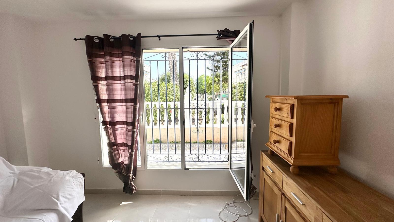 3 Bed, 2 Bath, HouseFor Sale, Torrevieja, Alicante