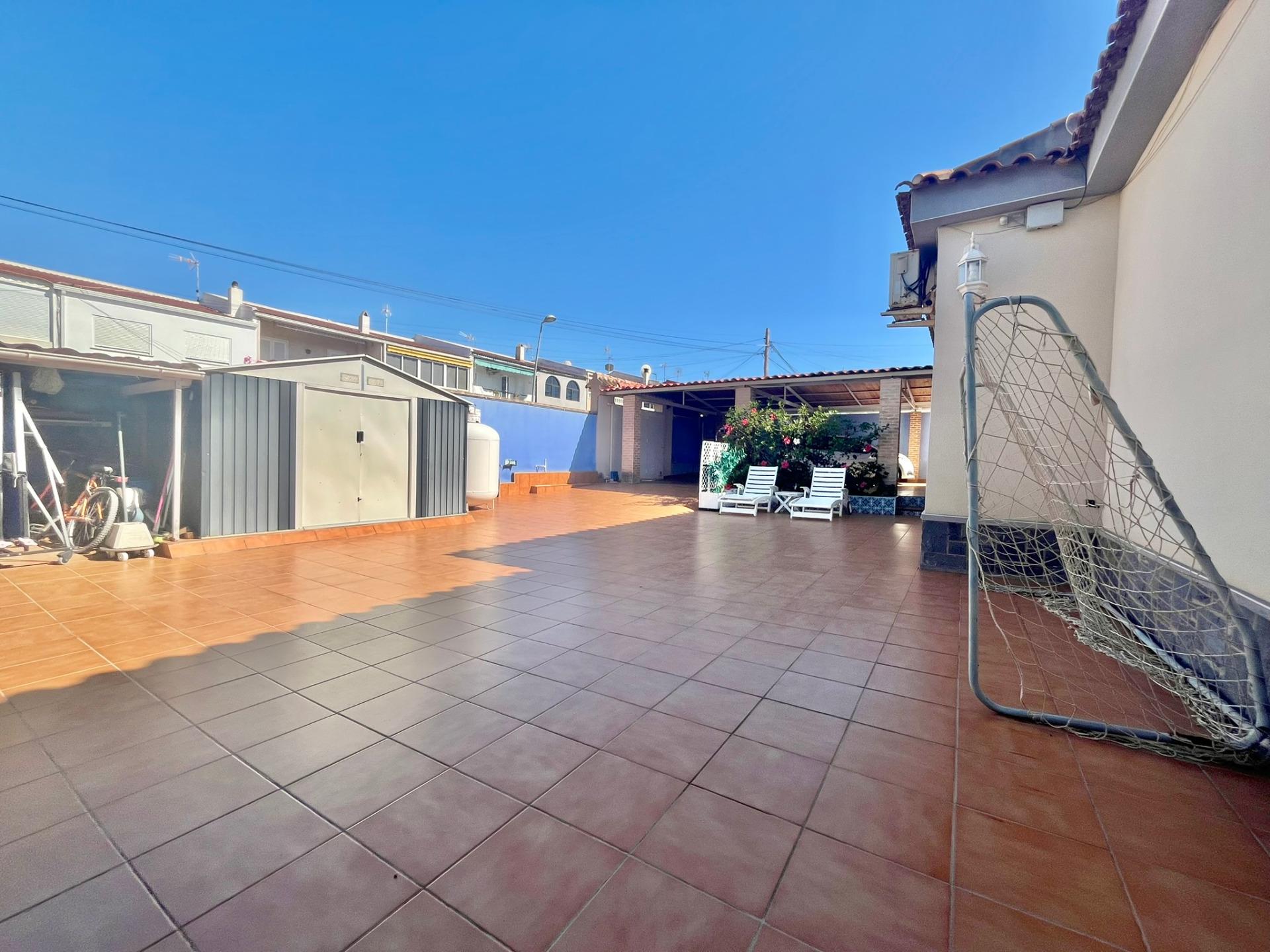 3 Bed, 2 Bath, HouseFor Sale, Torrevieja, Alicante