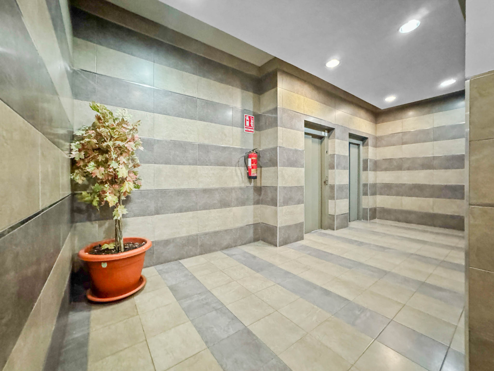 2 Bed, 2 Bath, ApartmentFor Sale, Torrevieja, Alicante