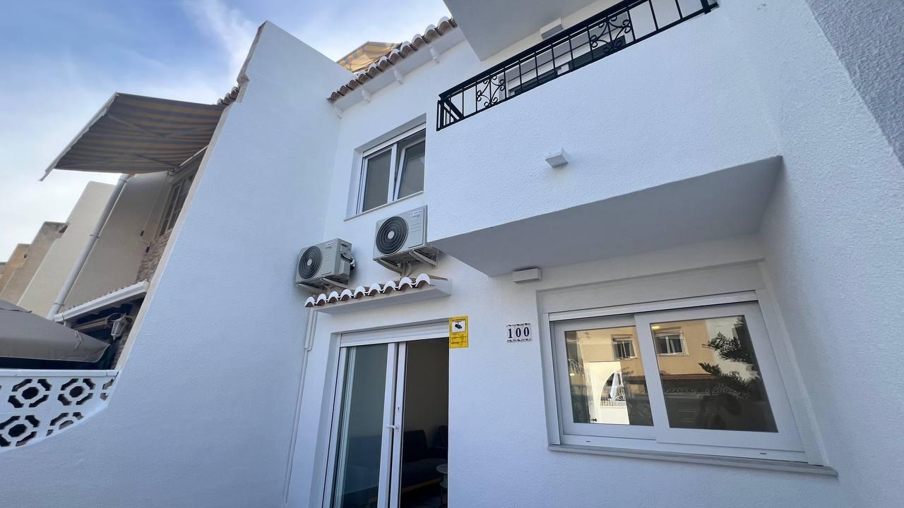 3 Bed, 2 Bath, HouseFor Sale, Torrevieja, Alicante