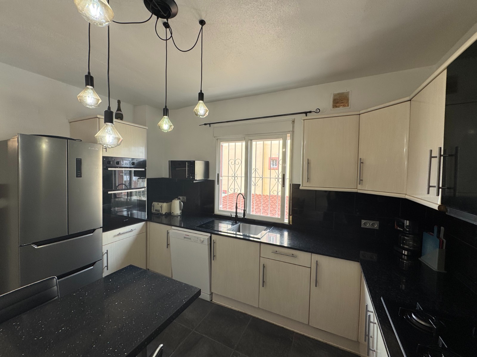 4 Bed, 2 Bath, ApartmentFor Sale, San Miguel de Salinas, Alicante