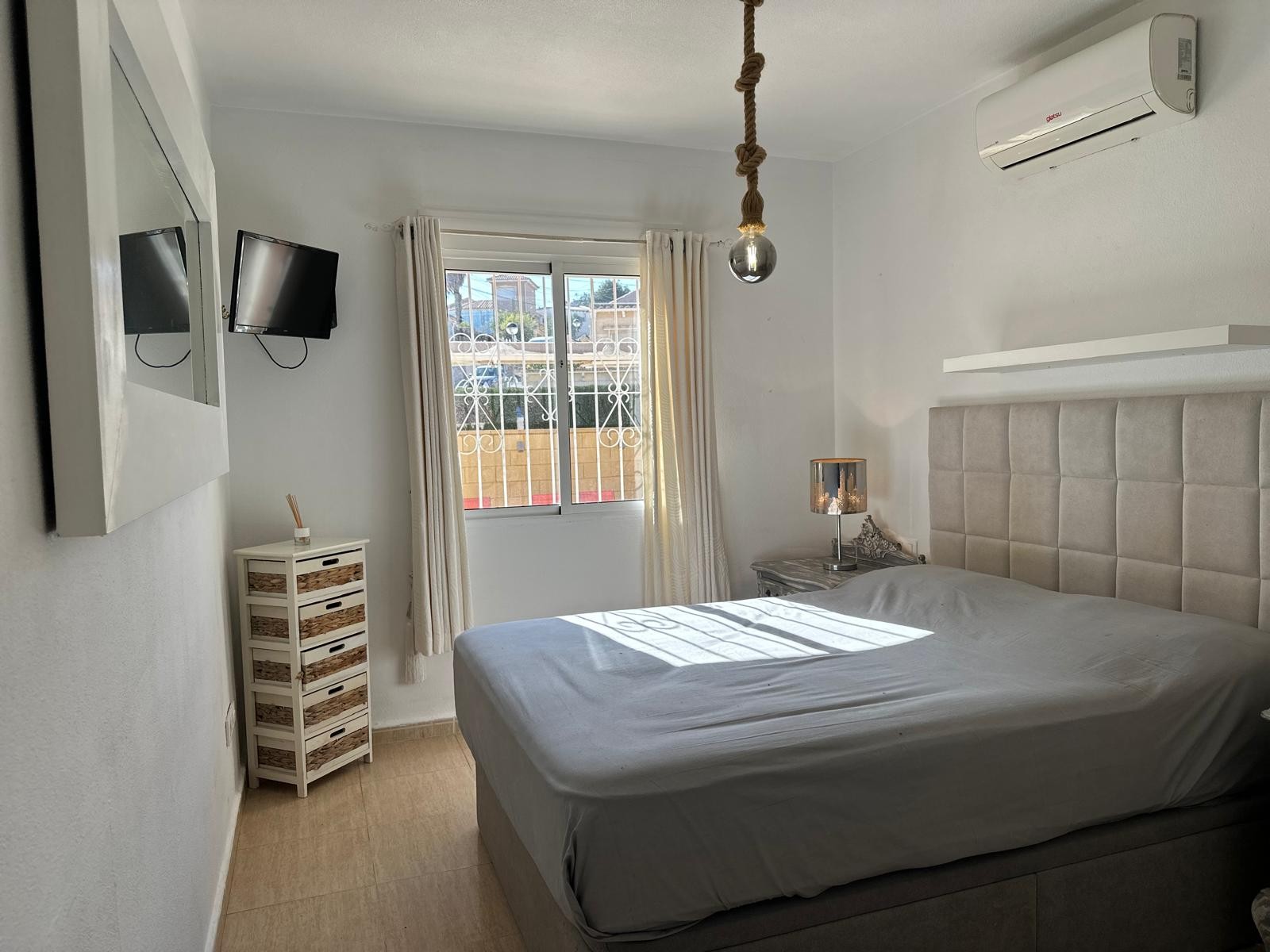 4 Bed, 2 Bath, ApartmentFor Sale, San Miguel de Salinas, Alicante